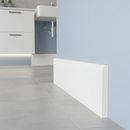 Bullnose skirting board detail in modern bathroom